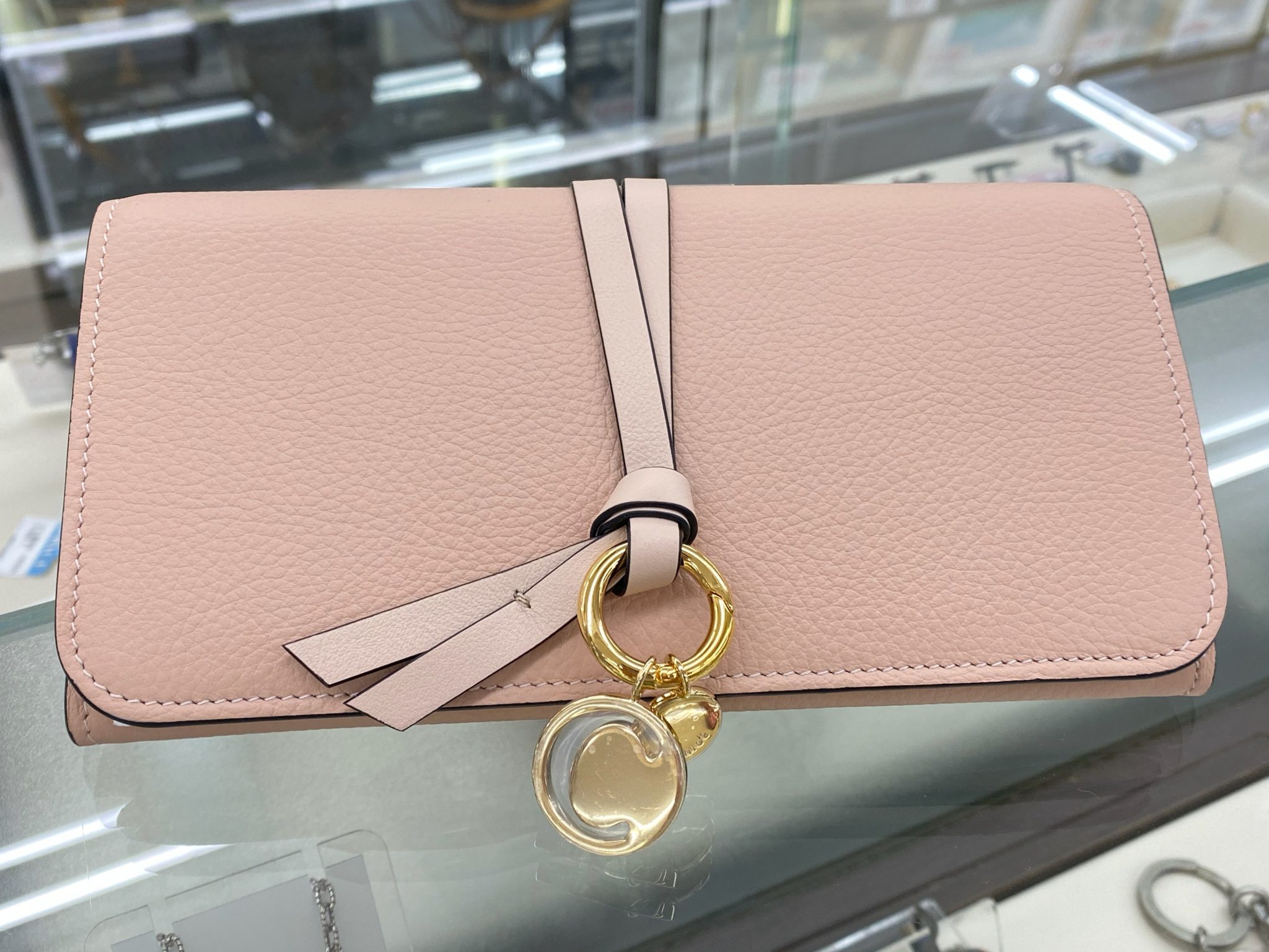 Chloe - 【極美品】Chloe クロエ アルファベット コンパクト 三